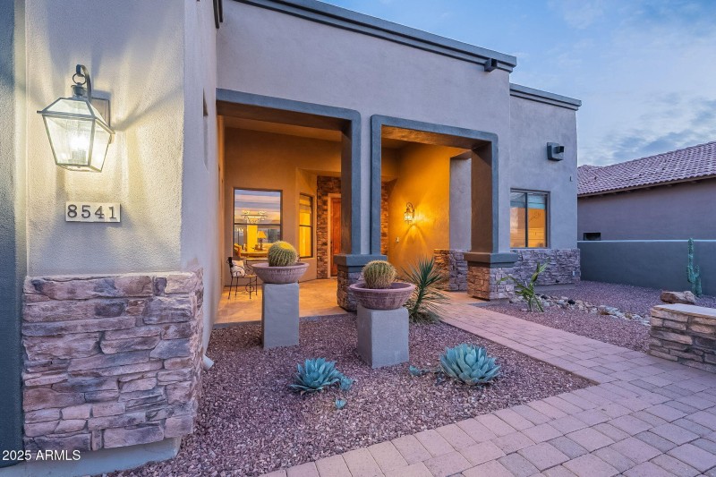 89-web-or-mls-Canyon-twilight-6