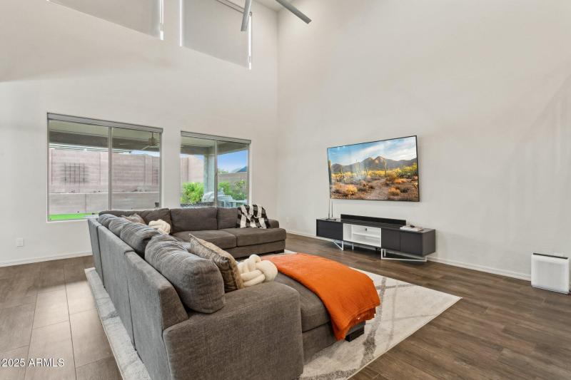 7-web-or-mls-7180-w-tombstone-trail