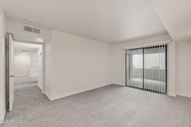 18-web-or-mls-Danbury-18