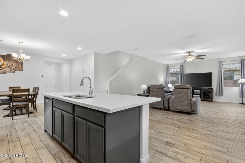 10-web-or-mls-029_a4m_SA (1)