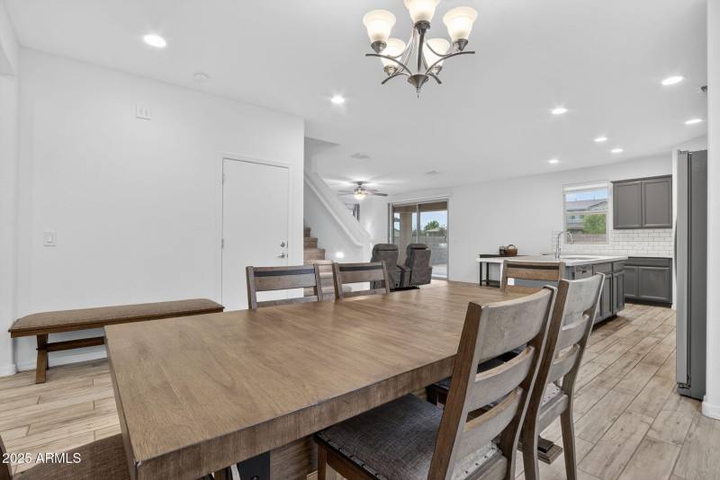 17-web-or-mls-049_a4m_SA (1)