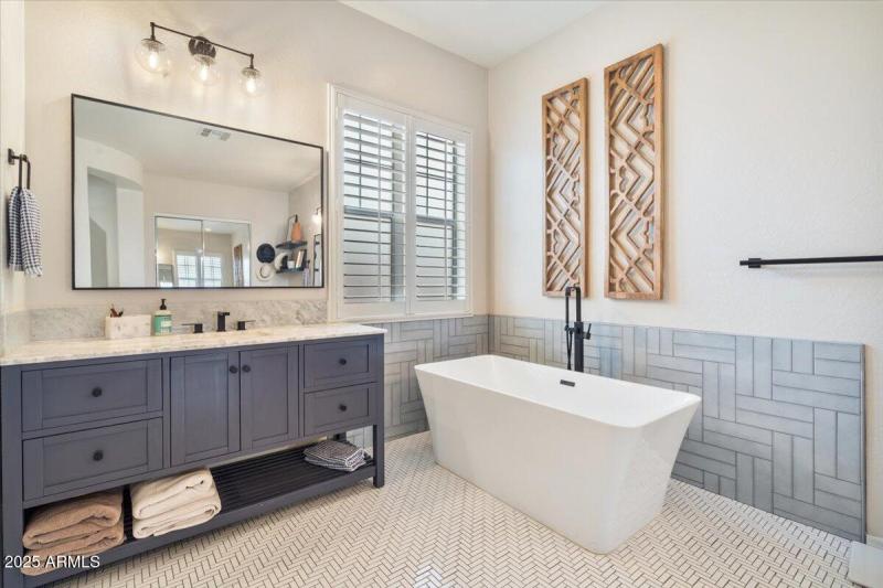 Gorgeous Primary Ensuite