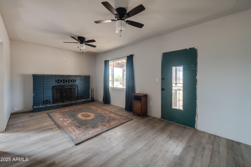 12-1907 E Foothill Street-ground-level-1