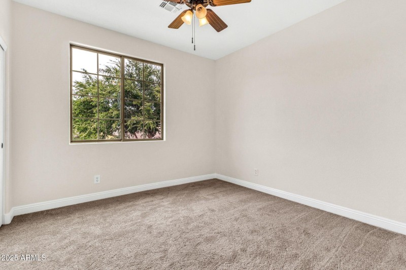 19009 E Cattle Dr-47