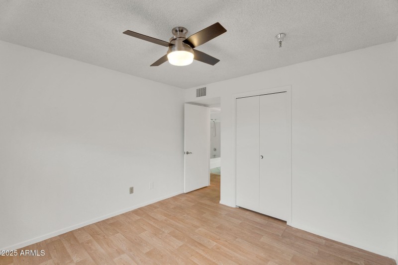 19-web-or-mls-DSC03407