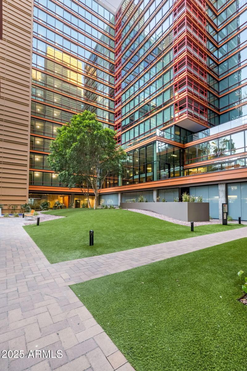 4808N N 24th St Phoenix - 605