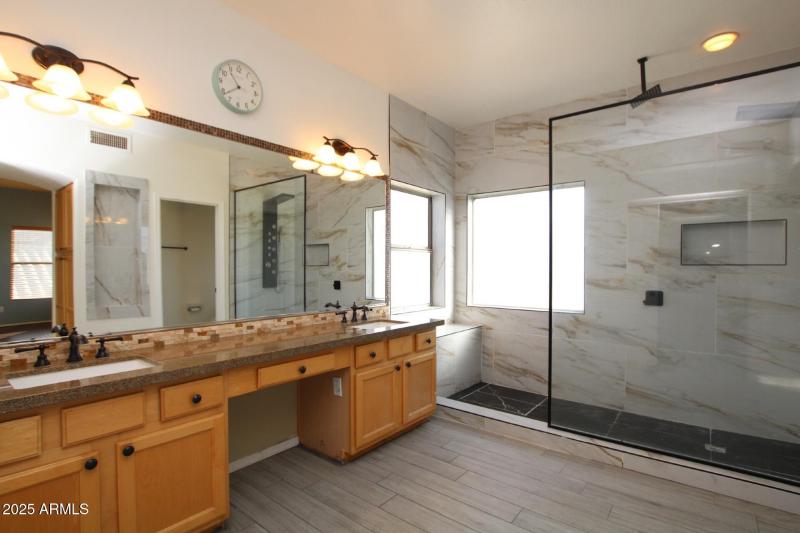 53735d51-28f0-42ff-ae34-584cebb4692f