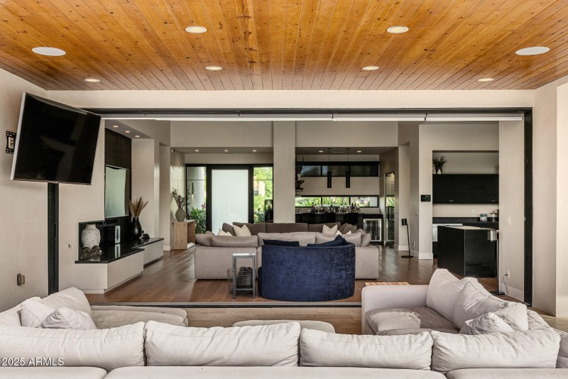 30indoor outdoor living