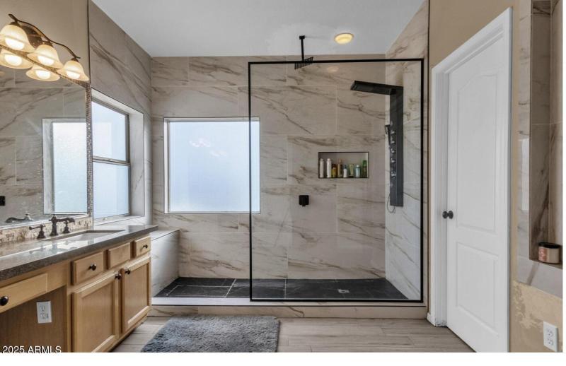 Master Bath - Straight angle