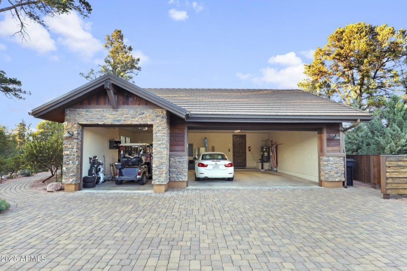 3-Car Garage