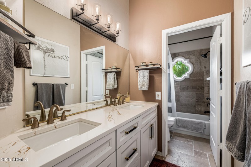 48 - Rancho Caliente