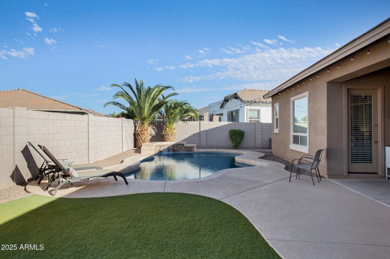 Low Maintenance Artificial Turf Turf