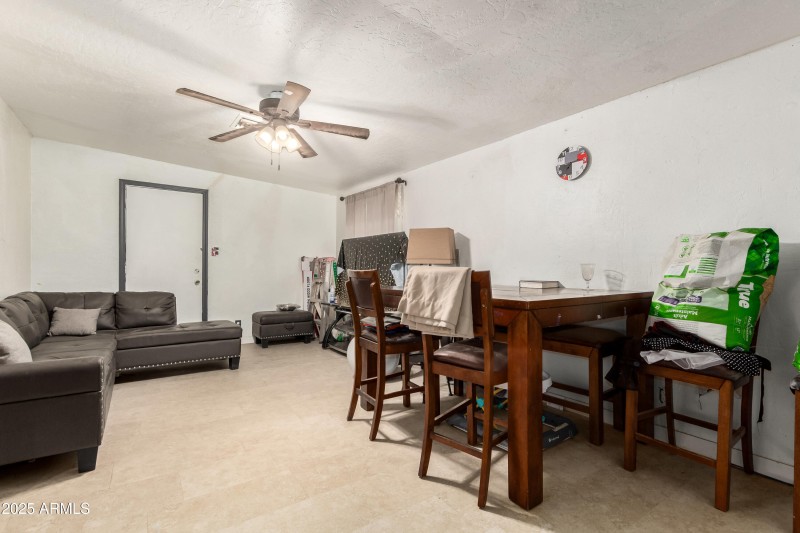 5001 S 19th Drive_08