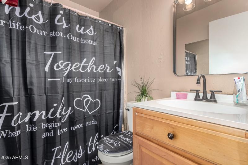 5001 S 19th Drive_18