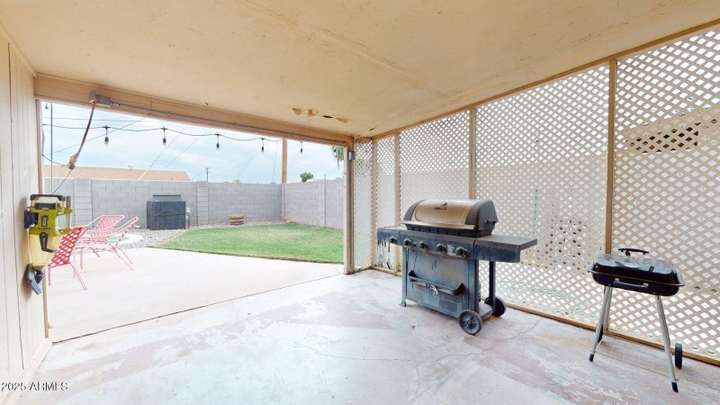 1421-W-Sixth-Pl-10112025_205002