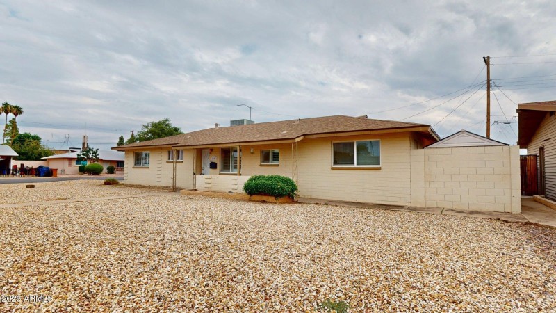 1421-W-Sixth-Pl-10112025_210051