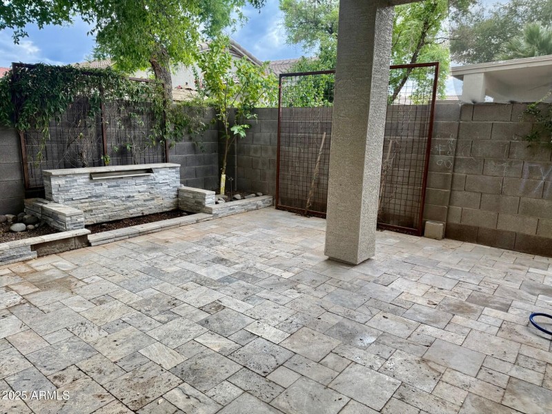 Travertine pavers