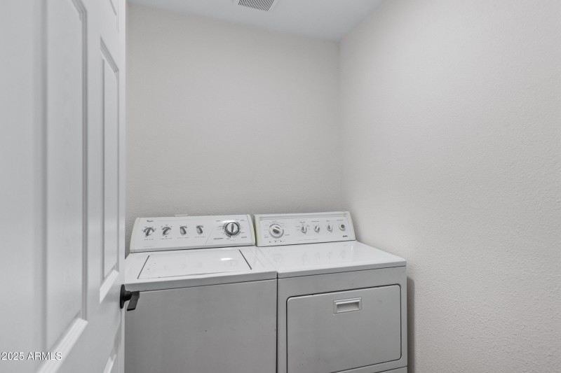 1638 W Bedford St-15