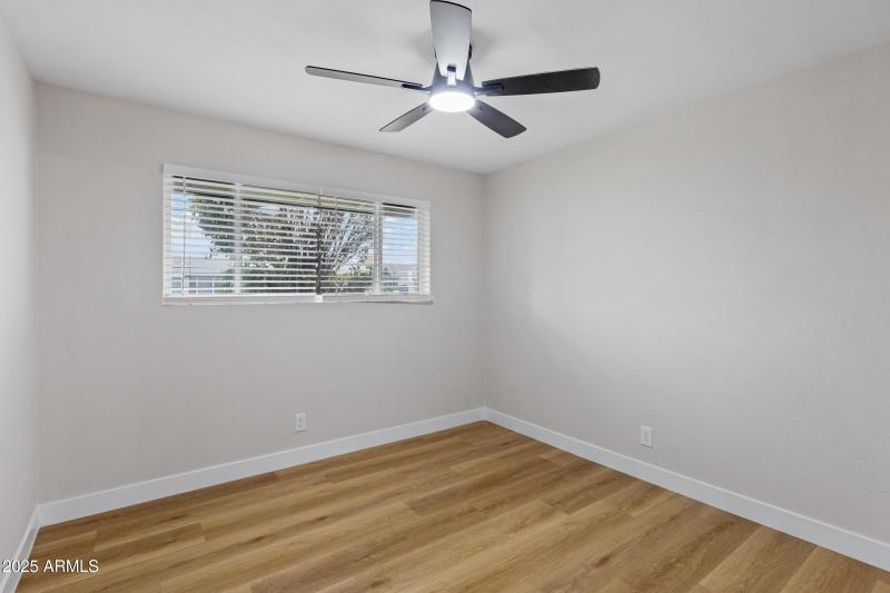 1638 W Bedford St-21