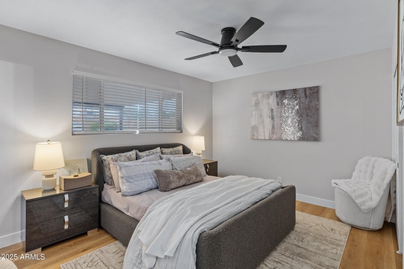 1638 W Bedford St-22