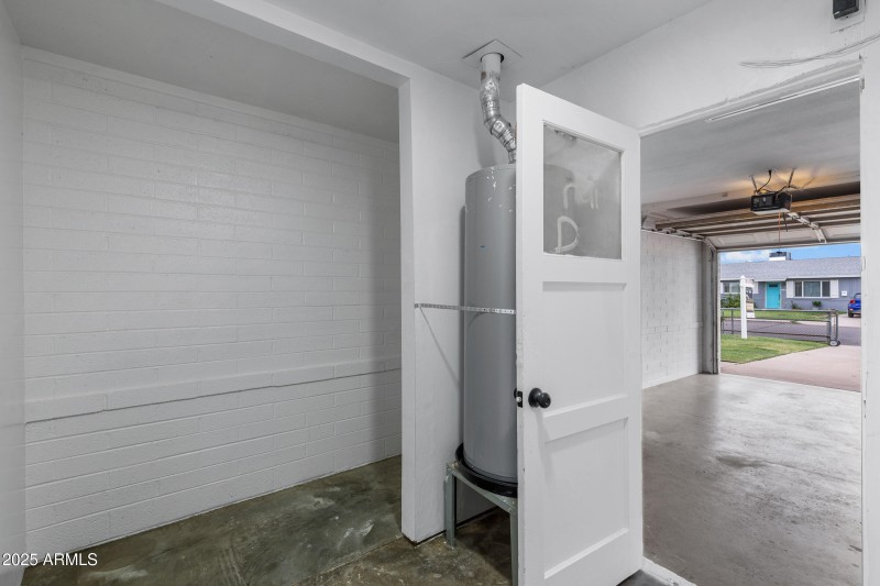 1638 W Bedford St-26