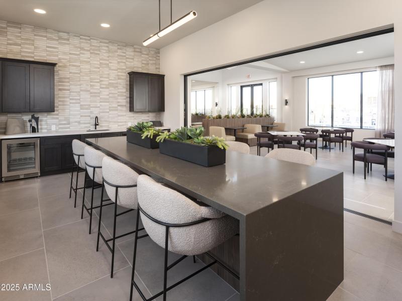 Valle_Norte_Clubhouse_Kitchen_9199_conve