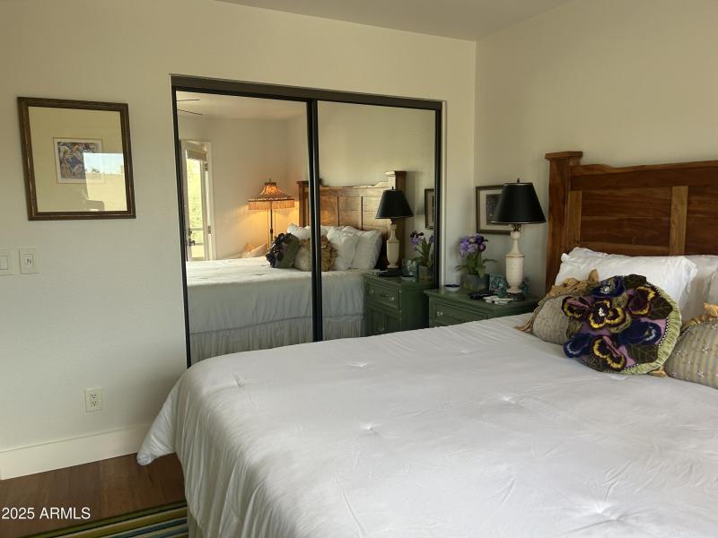 GUEST ROOM W DOUBLE CLOSETS