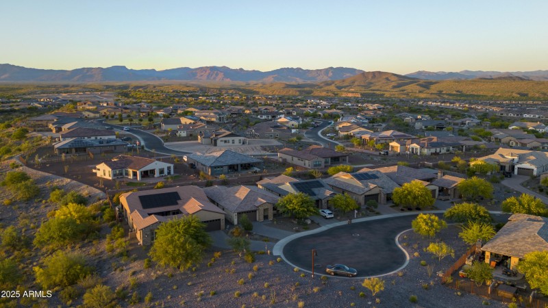 3921 Gold Ridge Rd00002