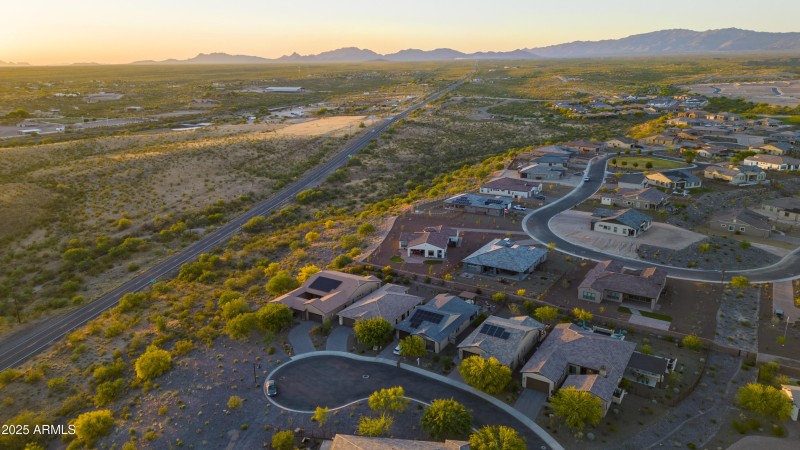 3921 Gold Ridge Rd00003