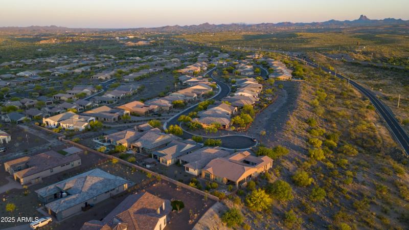 3921 Gold Ridge Rd00005