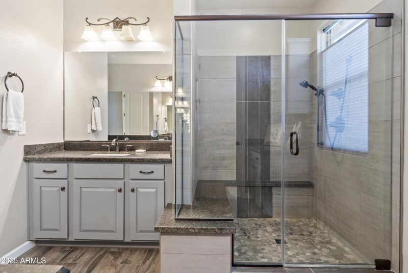 3921 Gold Ridge Rd00012