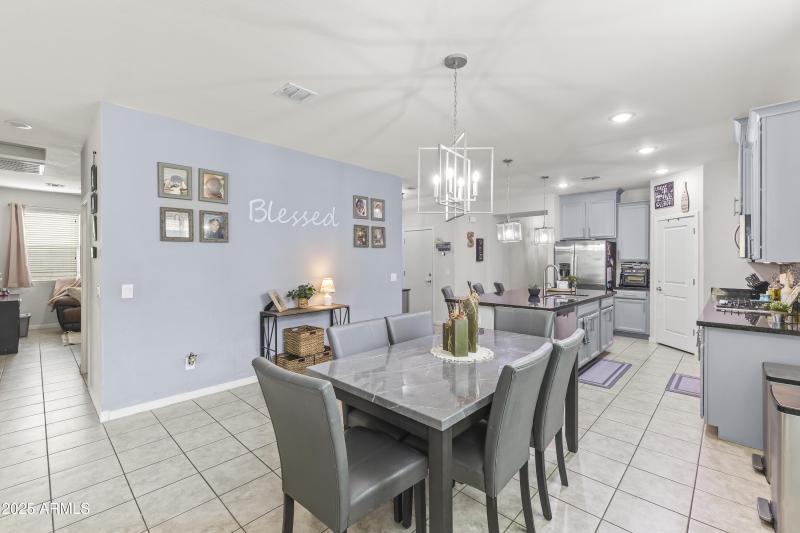 4098 w Coneflower Lane