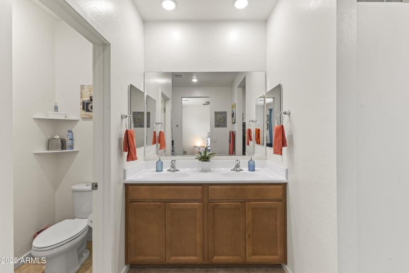 4098 w Coneflower Lane