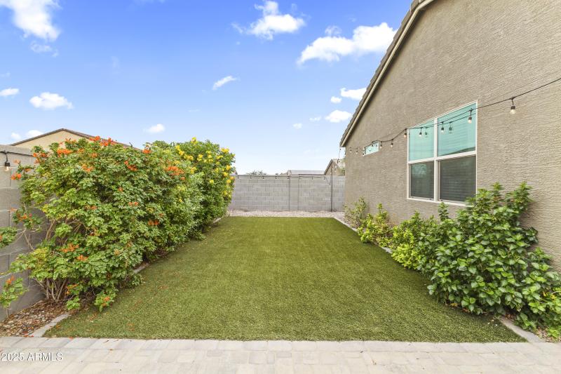 4098 w Coneflower Lane