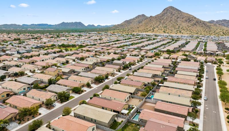 4098 w Coneflower Lane