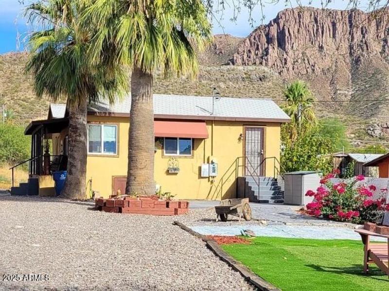 225 N Lobb Ave -20 Medium