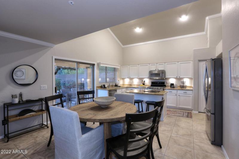 Night-Breakfast Area