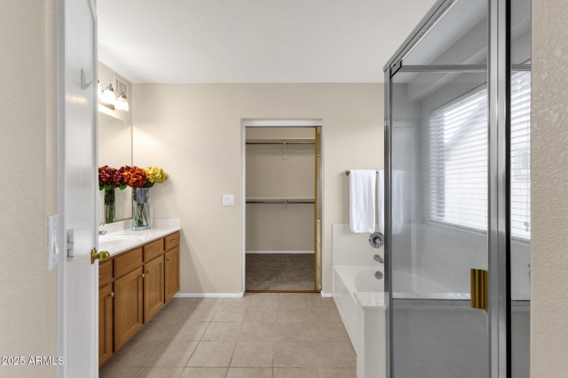 Large Owners Ensuite