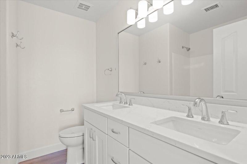 Upstairs Hall Bathroom