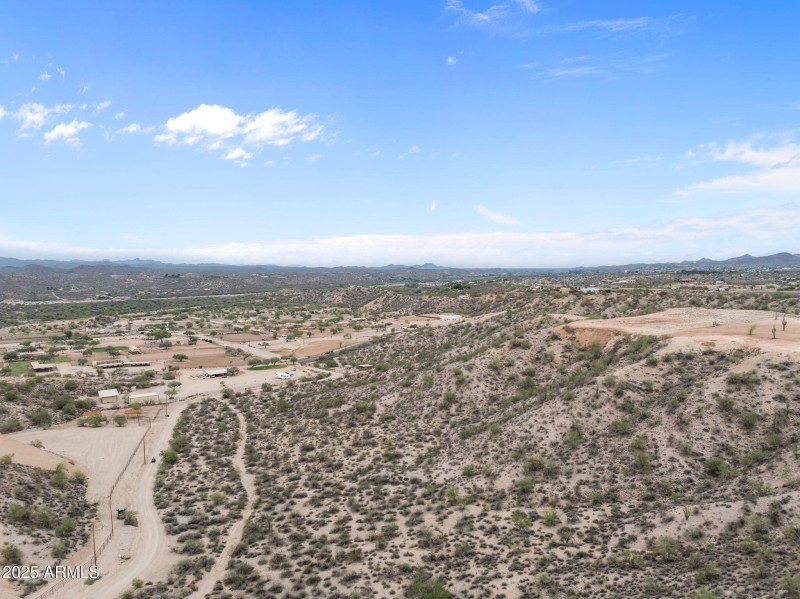 5-web-or-mls-DJI_20251009153120_0118_D