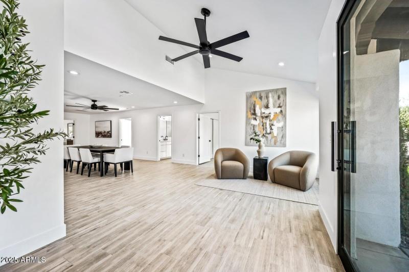 20250901223130842641000000-o