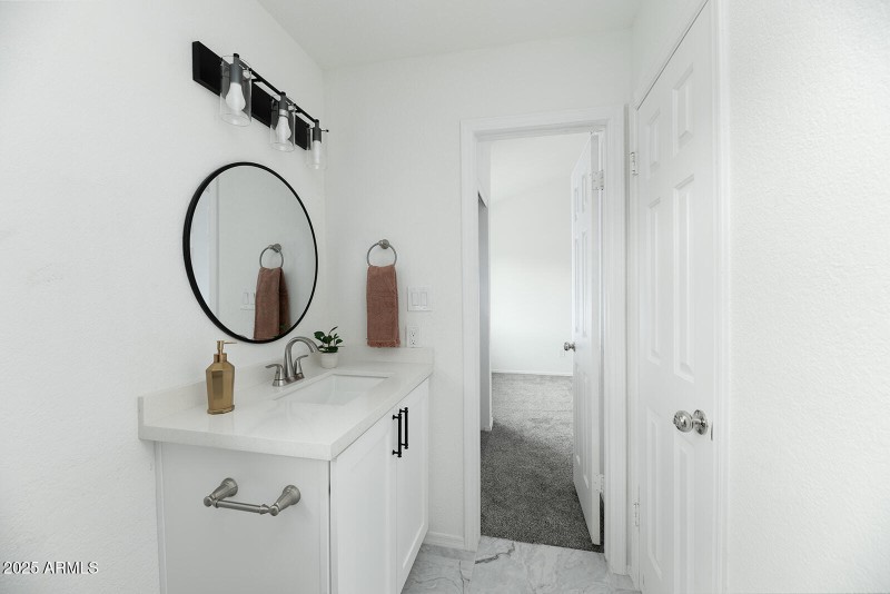 Upstairs Jack & Jill Bath