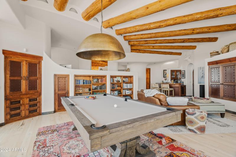 Den | Lounging Space