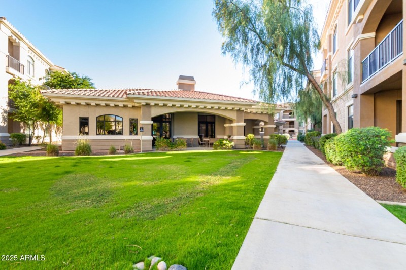 COMMUNITY FITNESS CENTER