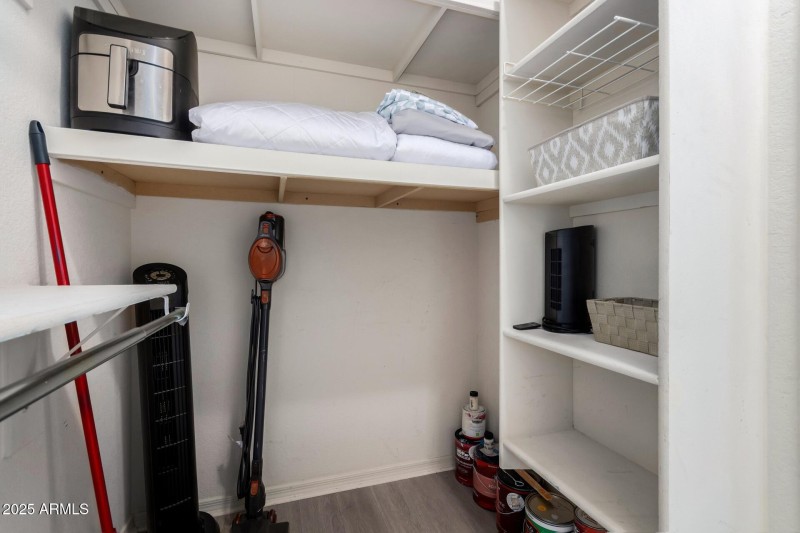 GUEST BEDROOM CLOSET