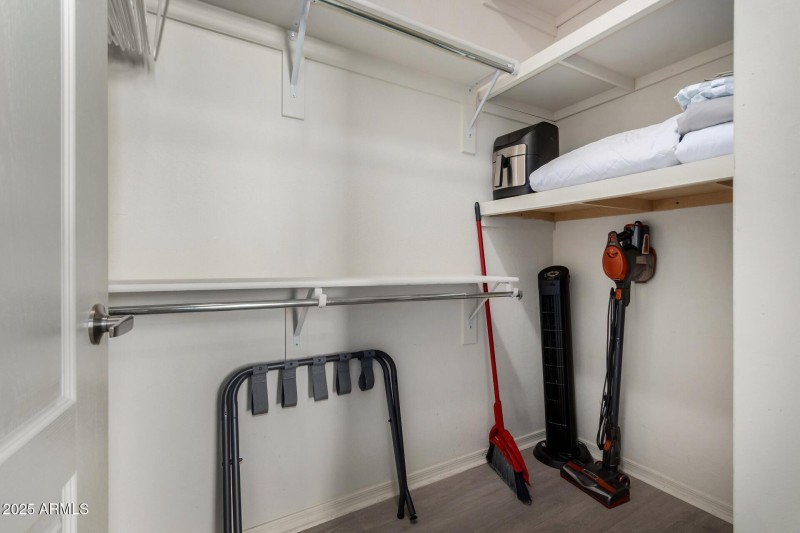 GUEST BEDROOM CLOSET