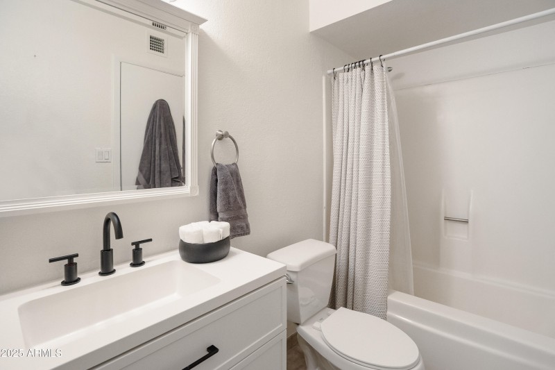 3928 N Granite Reef Rd-4