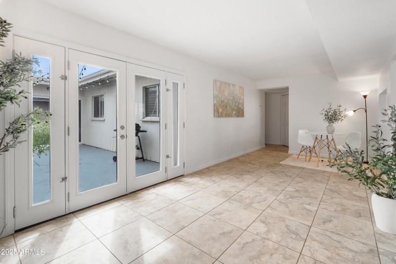 3928 N Granite Reef Rd-24