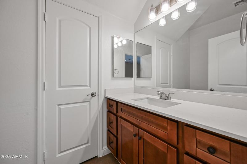 11-4608WMA1161-ocupix