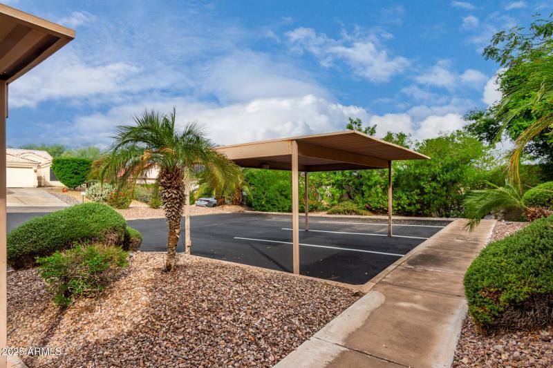 08 - Hamilton Exterior